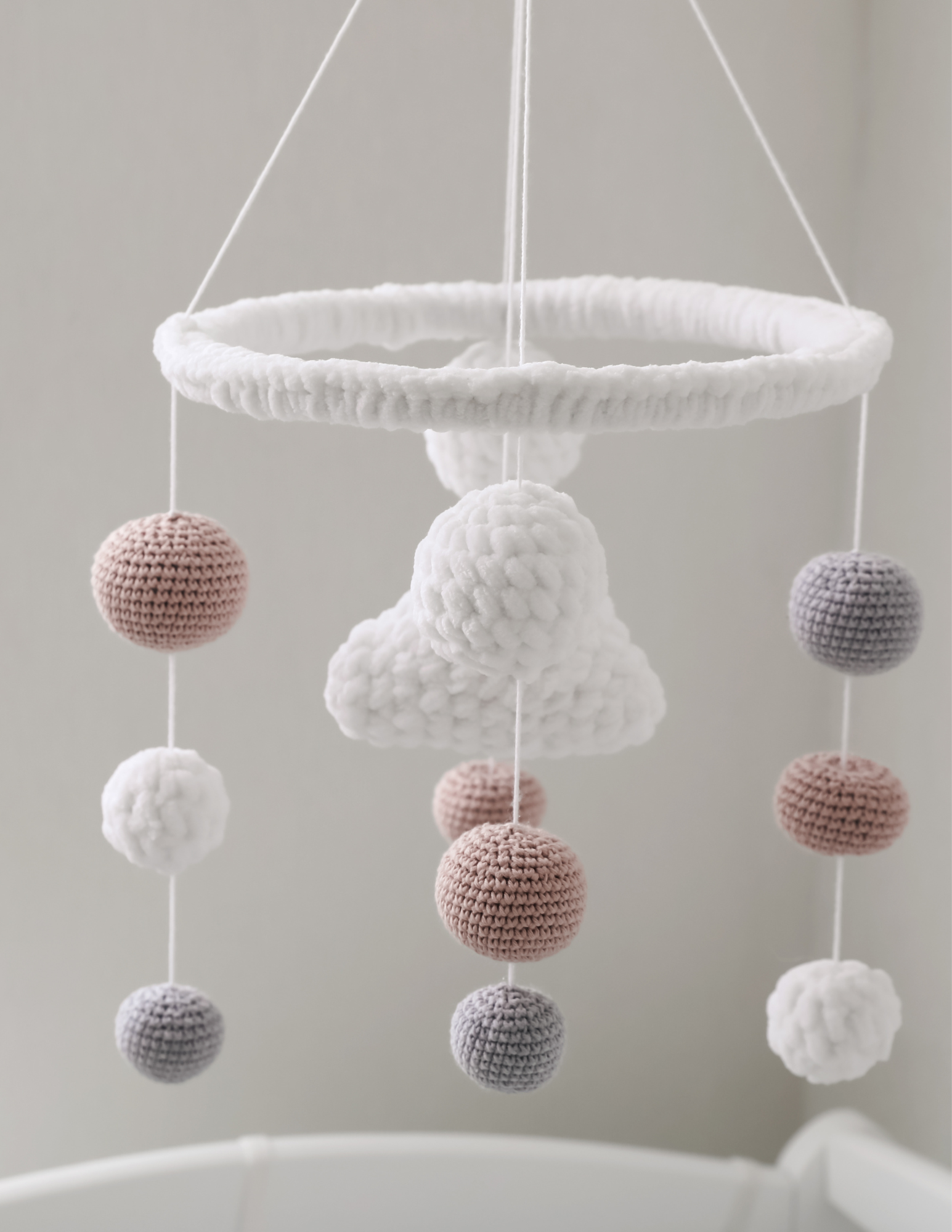 Crib mobiles