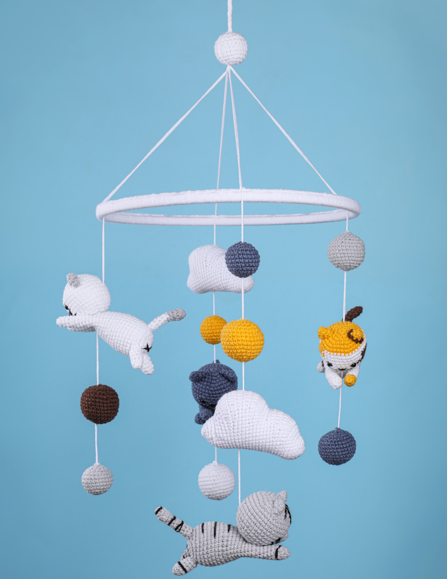 Crib mobiles